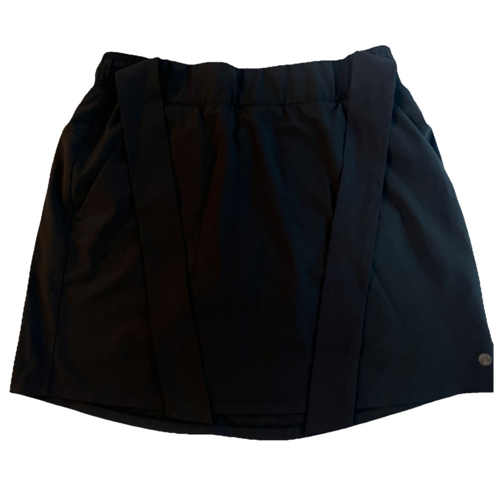 Apana Skort Womens Size Medium Black Active Pockets Elastic Waistband Quick Dry